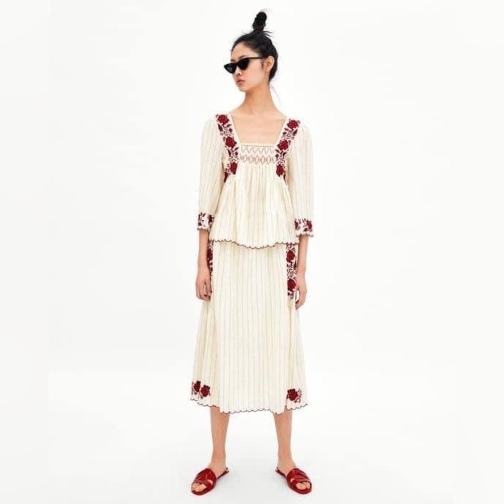 SOLD!! NWT ZARA Women’s Cream Red Pinstripe Boho Embroidered Midi Skirt S Small - Picture 4 of 4
